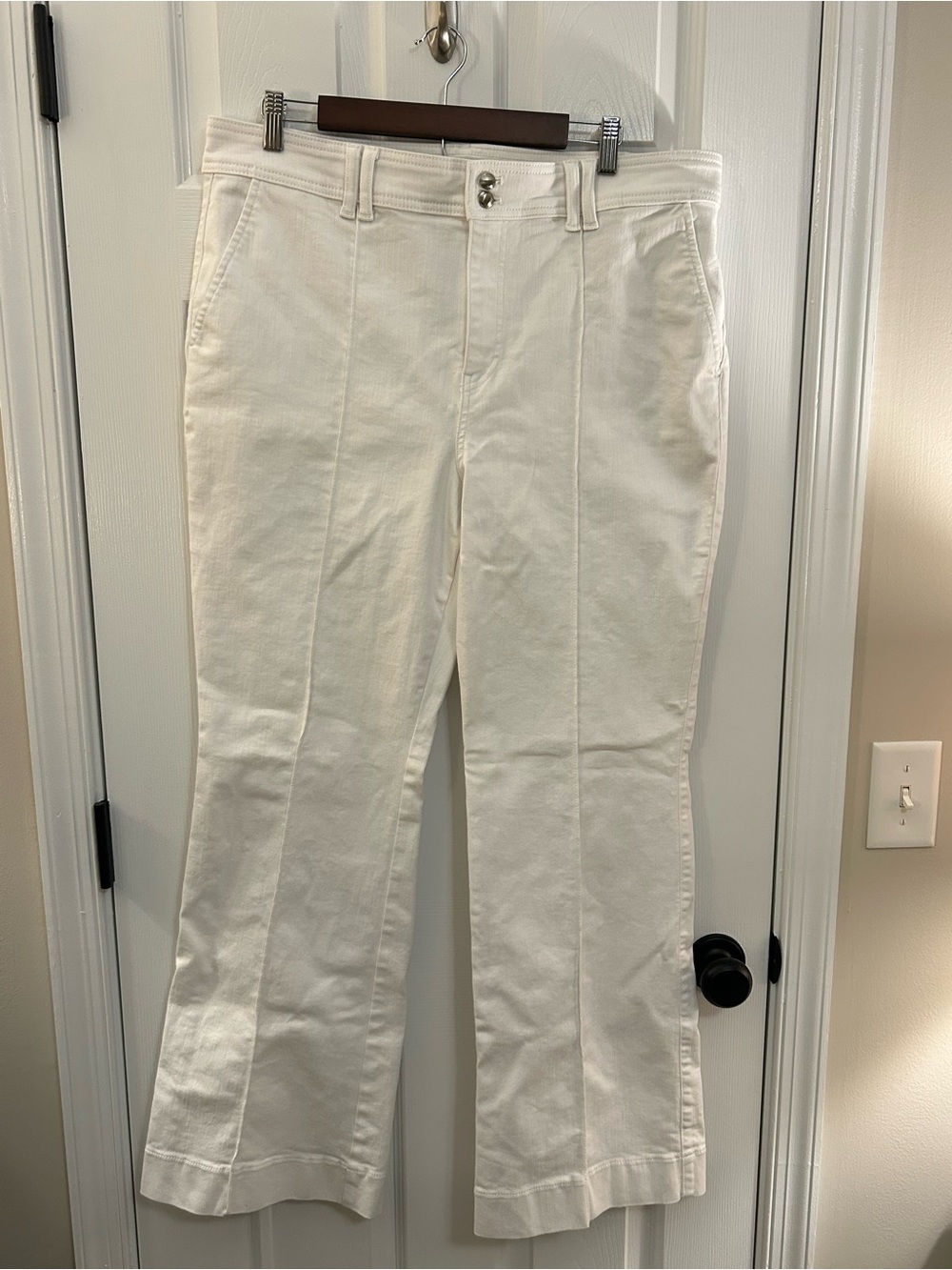 Talbots White Flare Leg Pintuck Seam Jeans High Waist Double Button Size 16